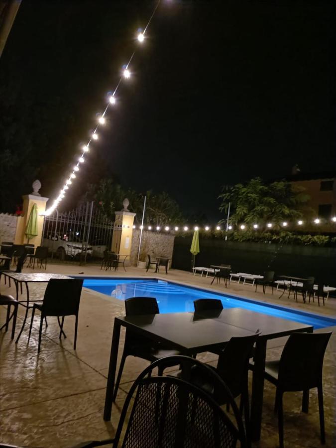 Agriturismo Corte Gaia คาสติญโญเน เดลเล สติเวียเร ภายนอก รูปภาพ