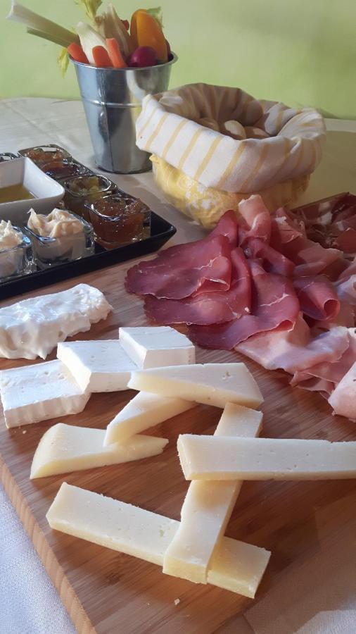 Agriturismo Corte Gaia คาสติญโญเน เดลเล สติเวียเร ภายนอก รูปภาพ