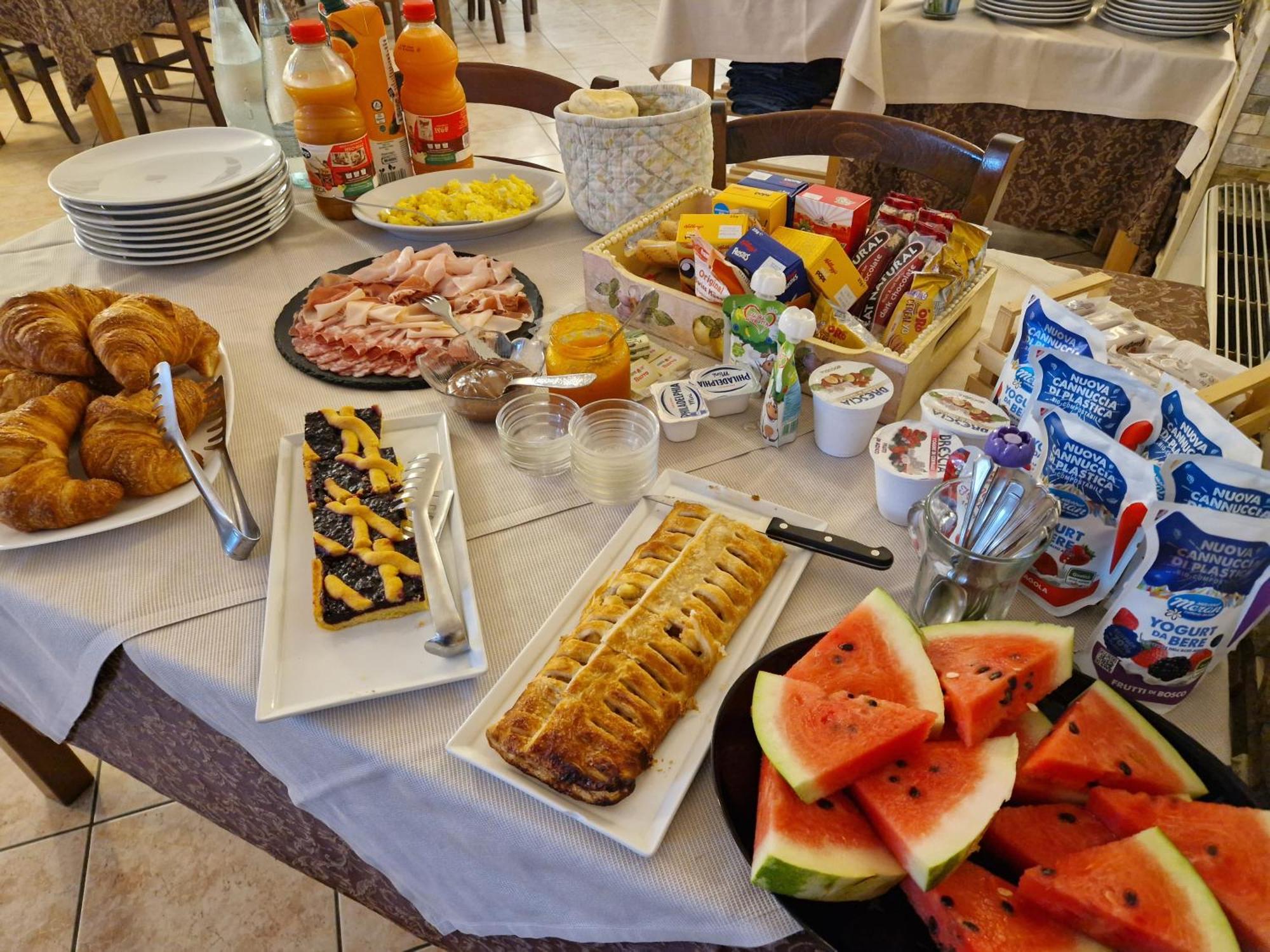 Agriturismo Corte Gaia คาสติญโญเน เดลเล สติเวียเร ภายนอก รูปภาพ