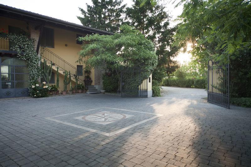 Agriturismo Corte Gaia คาสติญโญเน เดลเล สติเวียเร ภายนอก รูปภาพ